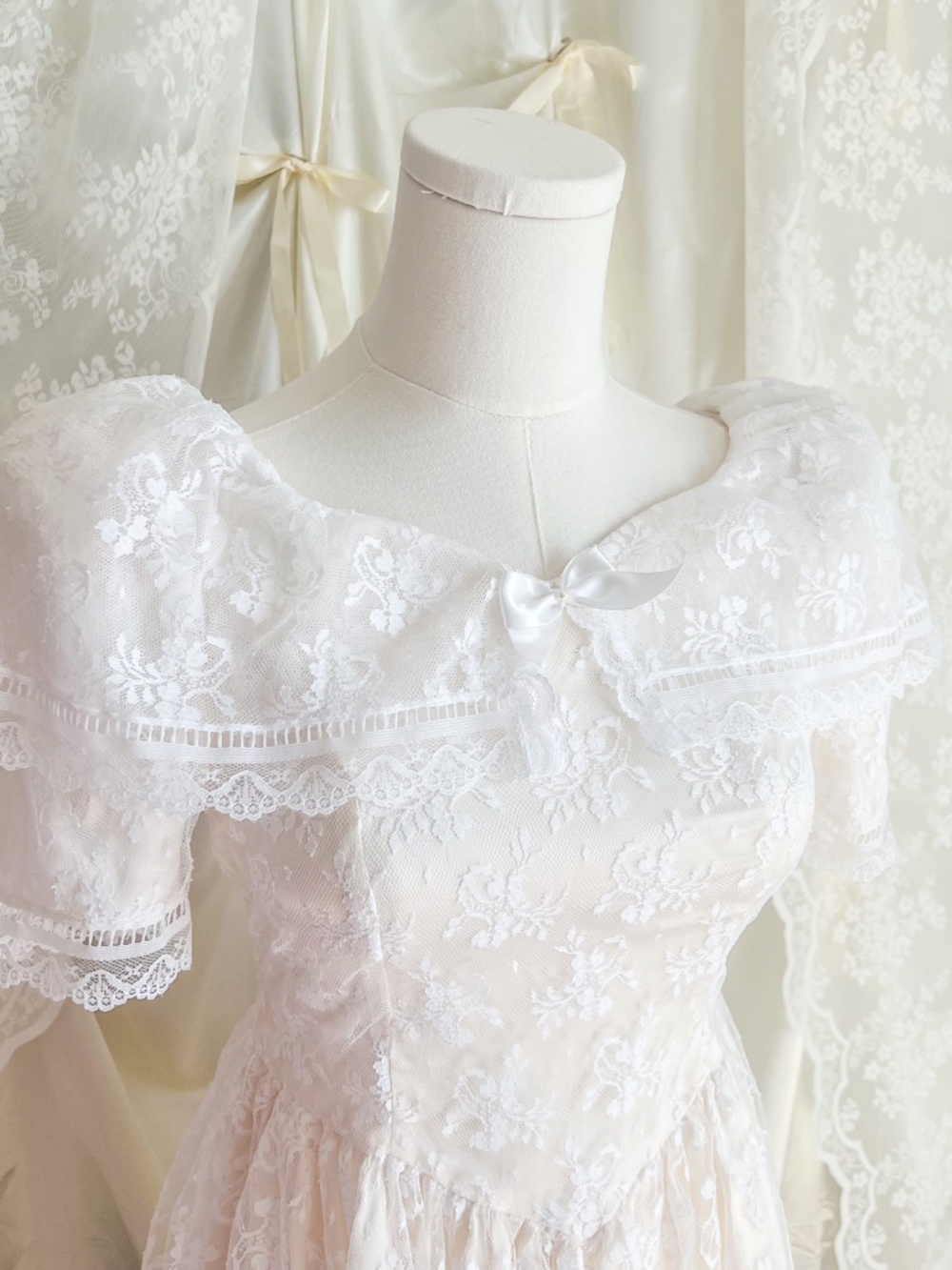 Vintage Gunne Sax White Lace Mini Dress Puff Sleeve Cottagecore Fairy Prairie - Picture 2 of 9